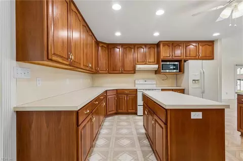 Kitchen - 1559 Buckley Hall Rd, Dutton, VA 23050 photo 2 of 4