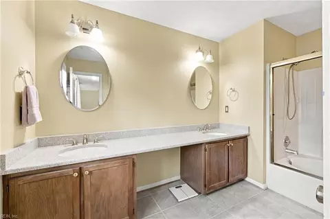 Bath - 641 Edgewood Arch Arch, Chesapeake, VA 23322 photo 6 of 7