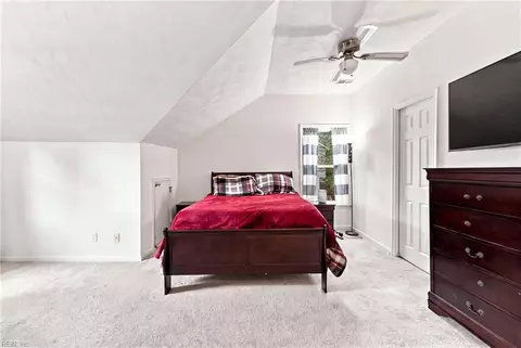Bedroom - 641 Edgewood Arch Arch, Chesapeake, VA 23322 photo 1 of 10