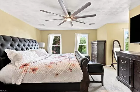 Bedroom - 641 Edgewood Arch Arch, Chesapeake, VA 23322 photo 9 of 10