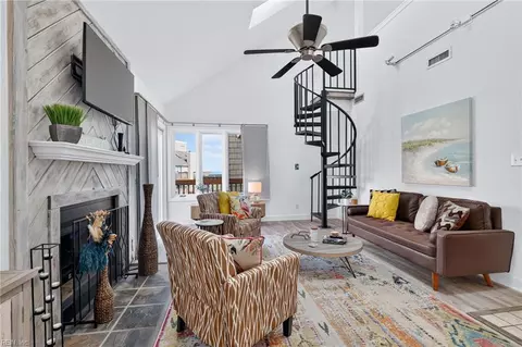 Living - 3226 E Ocean View Ave #5, Norfolk, VA 23518 photo 1 of 5