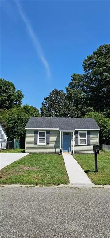 Exterior - 512 Smiley Rd, Hampton, VA 23663 photo 1 of 3