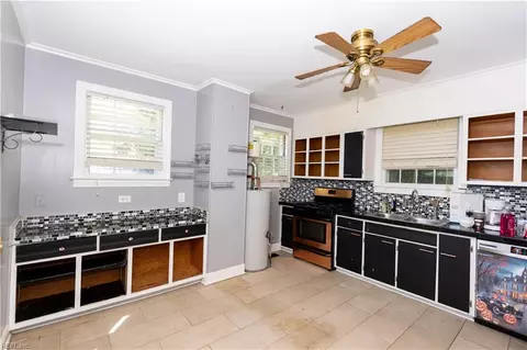 Kitchen - 901 E Pembroke Ave, Hampton, VA 23669 photo 1 of 2