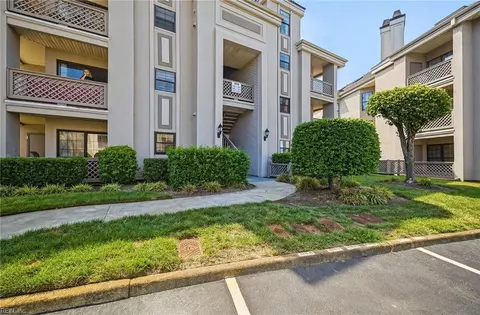 409 Harbour Pt #204, Virginia Beach, VA 23451