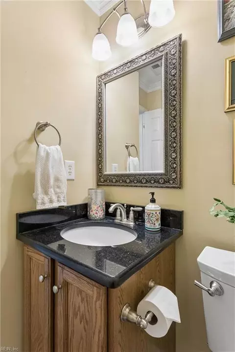 Bath - 18 Thoroughbred Dr, Hampton, VA 23666 photo 1 of 6