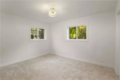 Bedroom - 5 Pine Ln, Hampton, VA 23664 photo 5 of 6