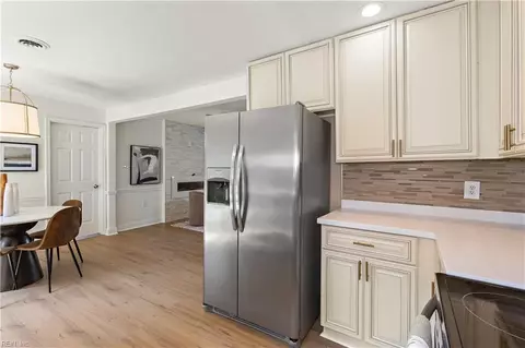 Kitchen - 5 Pine Ln, Hampton, VA 23664 photo 3 of 3
