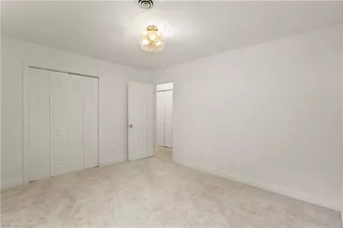 Bedroom - 5 Pine Ln, Hampton, VA 23664 photo 6 of 6