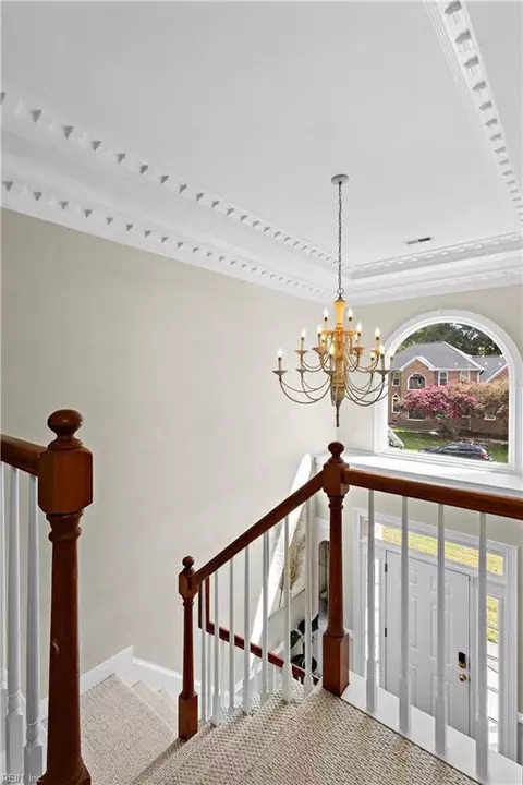 Entry Way - 812 Brookside Arch Arch, Chesapeake, VA 23322 photo 4 of 4