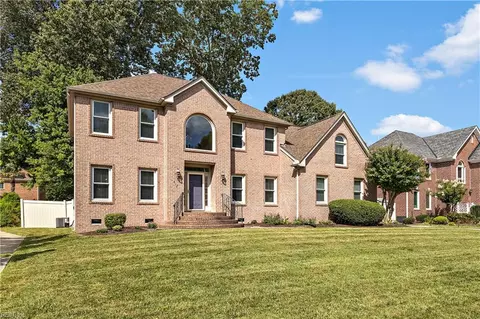 Exterior - 812 Brookside Arch Arch, Chesapeake, VA 23322 photo 3 of 10