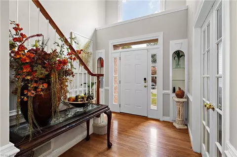 Entry Way - 812 Brookside Arch Arch, Chesapeake, VA 23322 photo 2 of 4