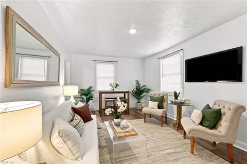Living - 18 Cavalier Rd, Hampton, VA 23669 photo 1 of 3