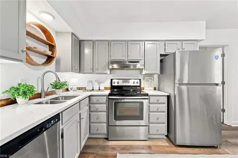 Kitchen - 18 Cavalier Rd, Hampton, VA 23669 photo 2 of 4