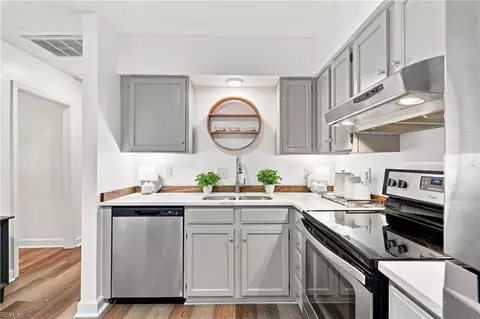 Kitchen - 18 Cavalier Rd, Hampton, VA 23669 photo 3 of 4