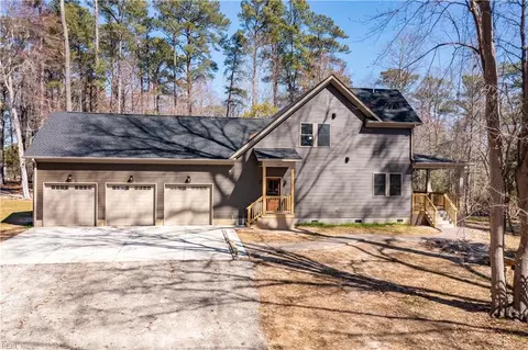 Exterior - 6 Harris Creek Rd, Hampton, VA 23669 photo 7 of 10