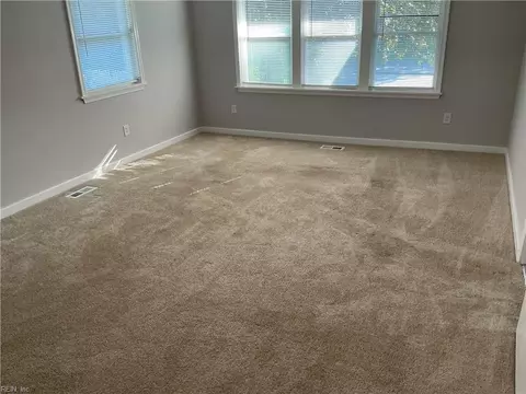 Living - 128 Davis Dr, Williamsburg, VA 23185 photo 4 of 4