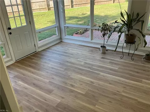 Exterior - 128 Davis Dr, Williamsburg, VA 23185 photo 2 of 6