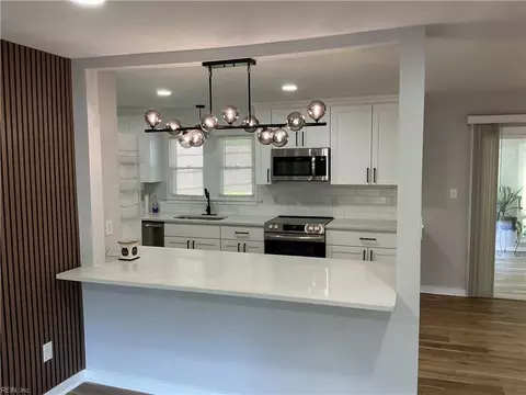 Kitchen - 128 Davis Dr, Williamsburg, VA 23185 photo 3 of 4