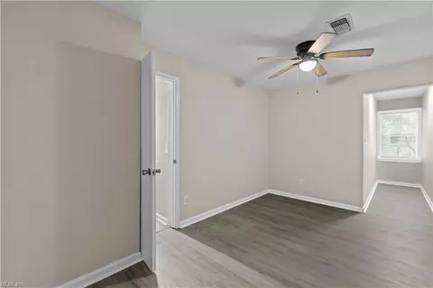 Bedroom - 17 Scones Dr, Hampton, VA 23666 photo 3 of 6