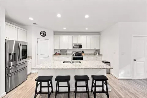 Kitchen - 2556 Fieldsway Dr, Chesapeake, VA 23320 photo 1 of 4
