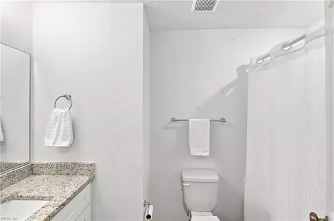 Bath - 2556 Fieldsway Dr, Chesapeake, VA 23320 photo 2 of 3