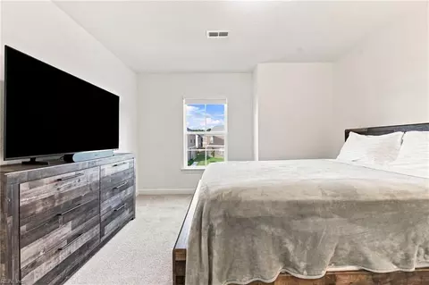Bedroom - 2556 Fieldsway Dr, Chesapeake, VA 23320 photo 5 of 6