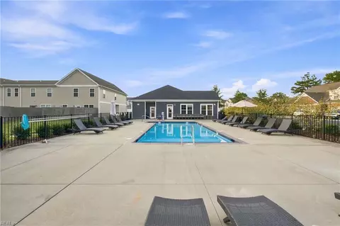 Exterior - 2556 Fieldsway Dr, Chesapeake, VA 23320 photo 8 of 8