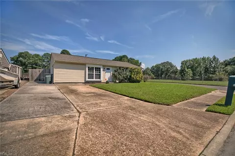 Exterior - 1319 Caldwell Dr, Hampton, VA 23666 photo 5 of 5