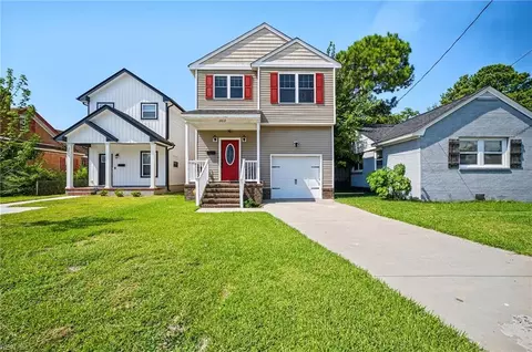 2012 Peach St, Portsmouth, VA 23704