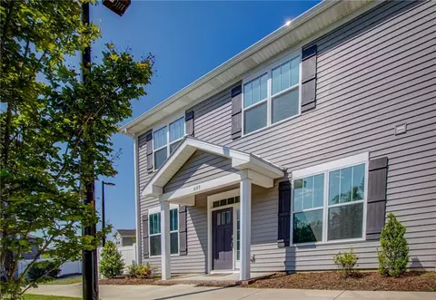 Exterior - 609 Fishers Ct, Hampton, VA 23666 photo 2 of 4