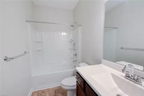 Bath - 609 Fishers Ct, Hampton, VA 23666 photo 1 of 1