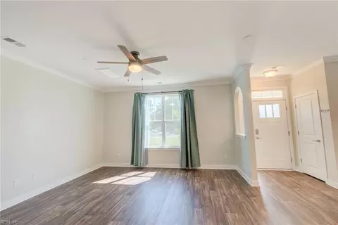 Living - 609 Fishers Ct, Hampton, VA 23666 photo 1 of 2