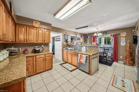 Kitchen - 809 Haskins Dr, Suffolk, VA 23434 photo 1 of 3