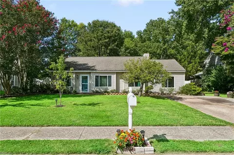 Exterior - 135 Springdale Way, Hampton, VA 23666 photo 1 of 5