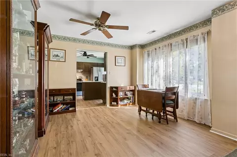 Dining - 135 Springdale Way, Hampton, VA 23666 photo 3 of 3