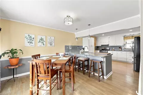 Dining - 8 Fort Worth St, Hampton, VA 23669 photo 1 of 5