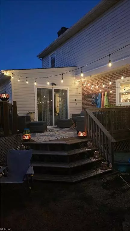 Exterior - 8 Fort Worth St, Hampton, VA 23669 photo 10 of 13