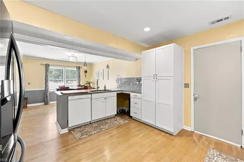 Kitchen - 8 Fort Worth St, Hampton, VA 23669 photo 2 of 5
