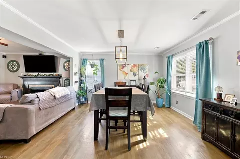 Dining - 8 Fort Worth St, Hampton, VA 23669 photo 3 of 5
