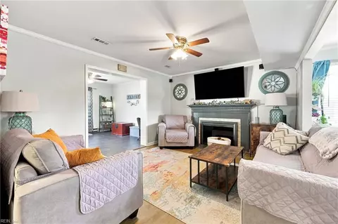 Living - 8 Fort Worth St, Hampton, VA 23669 photo 1 of 1