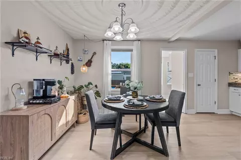 Dining - 3838 Wake Cir, Norfolk, VA 23513 photo 5 of 5