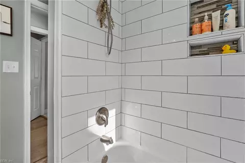 Bath - 3838 Wake Cir, Norfolk, VA 23513 photo 4 of 6
