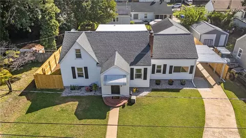 Exterior - 3838 Wake Cir, Norfolk, VA 23513 photo 2 of 6