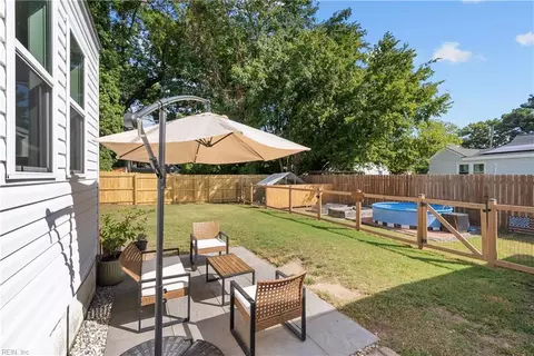 Exterior - 3838 Wake Cir, Norfolk, VA 23513 photo 5 of 6