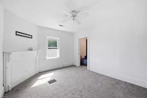 Bedroom - 335 Highland Ave, Suffolk, VA 23434 photo 1 of 2