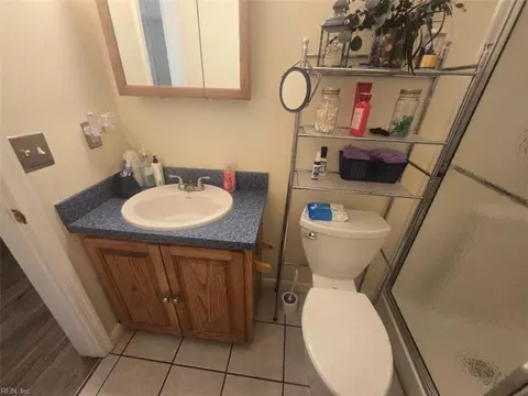 Bath - 1505 Sparrow Rd, Chesapeake, VA 23325 photo 1 of 1