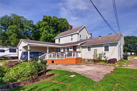 4490 Blackwater Rd, Virginia Beach, VA 23457