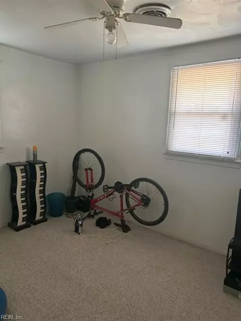 813 Johnstons Rd, Norfolk, VA 23513 photo 9