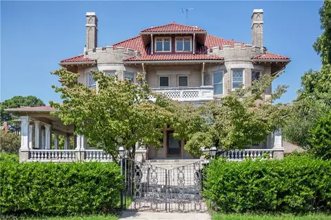 801 Stockley Gdns, Norfolk, VA 23507