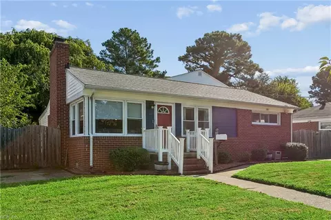 Exterior - 12 Markham Dr, Hampton, VA 23669 photo 2 of 8
